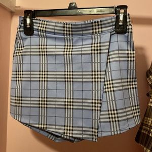 cute plaid skirt/shorts